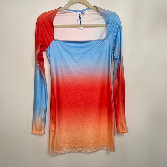 Somethingnew Dresses & Skirts - SomethingNew Emily Long Sleeve Gradient Dress NWT